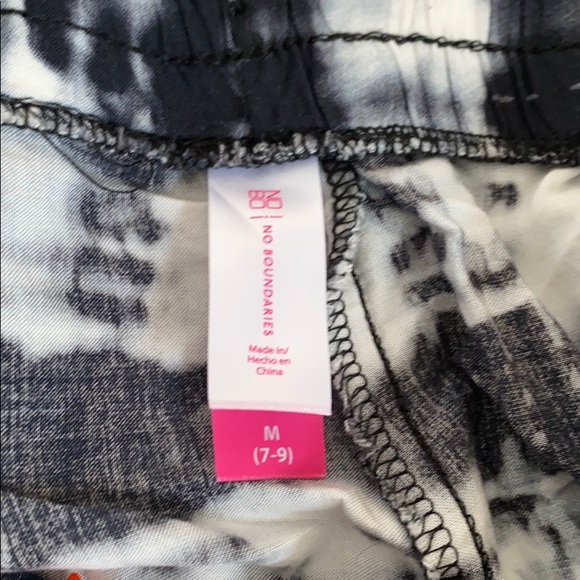 Shorts - Picture 4 of 4